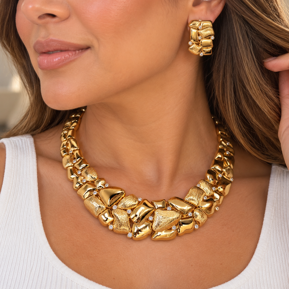 Conjunto Dourado liso e chapeado com zirconias